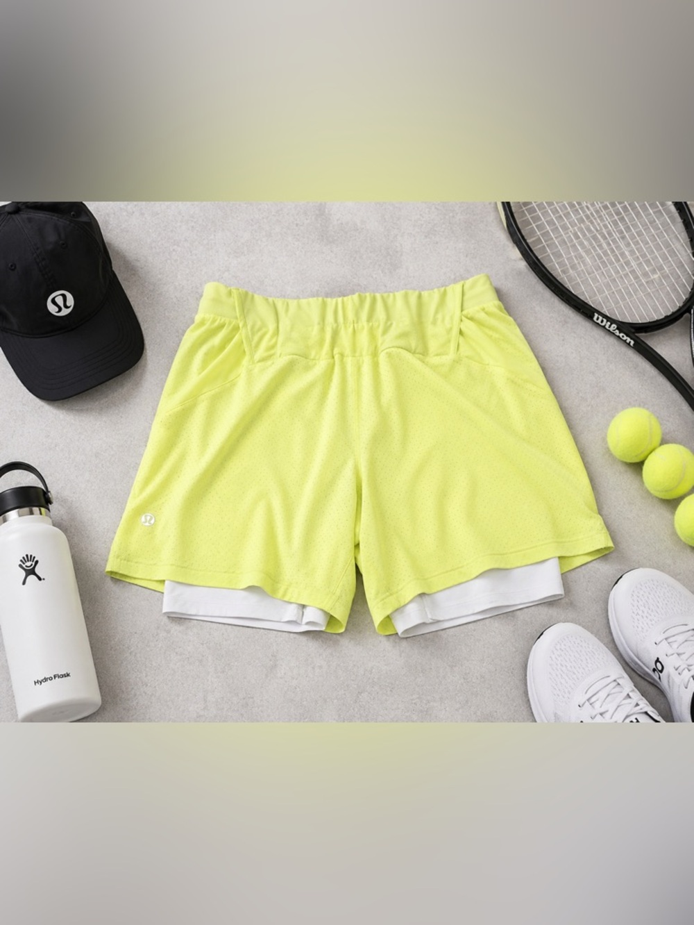 Men’s Lululemon Vented Tennis Short 6" Liner 9" Sz L Yellow ELLE/WHT